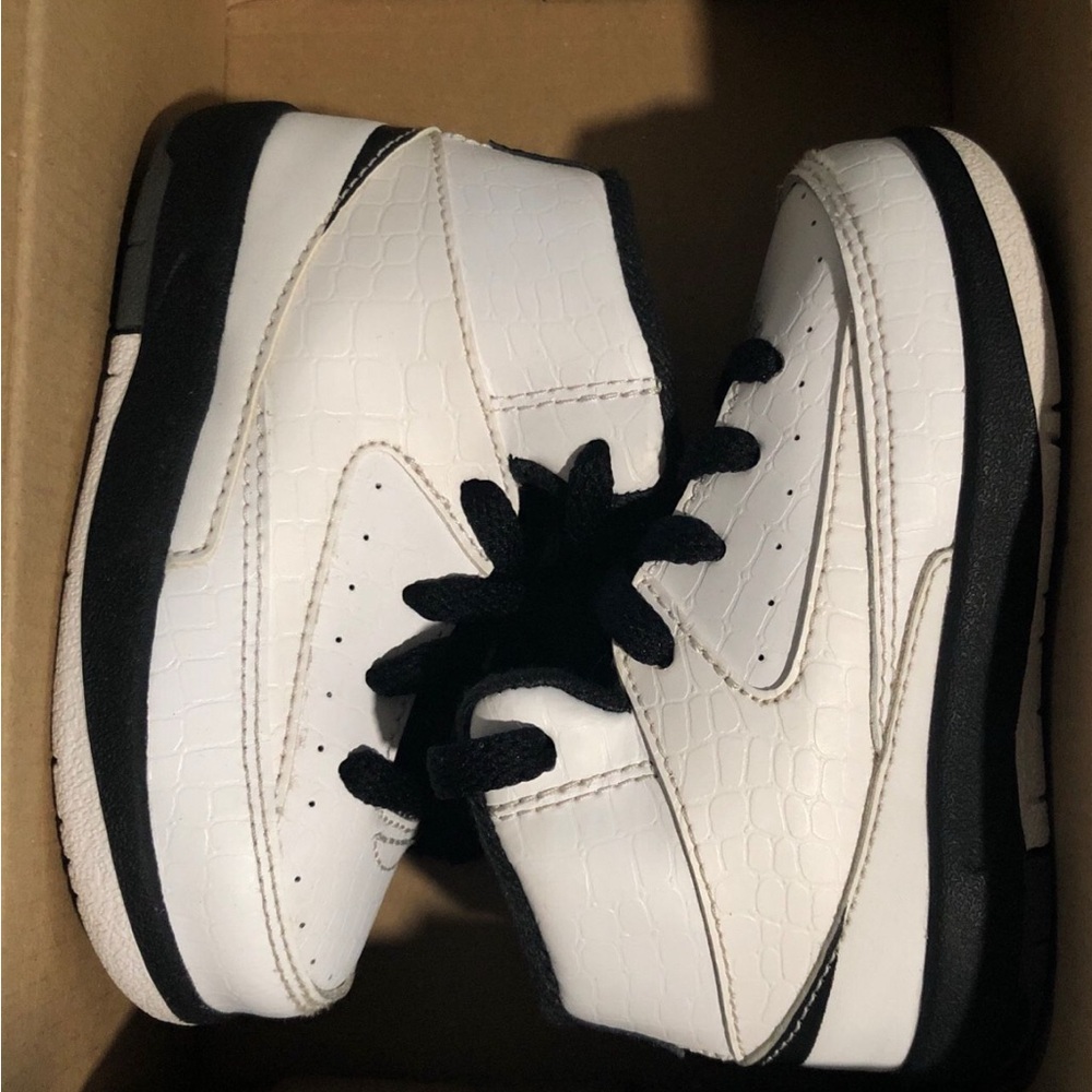 Jordan Baby Walker Shoes in White and Black